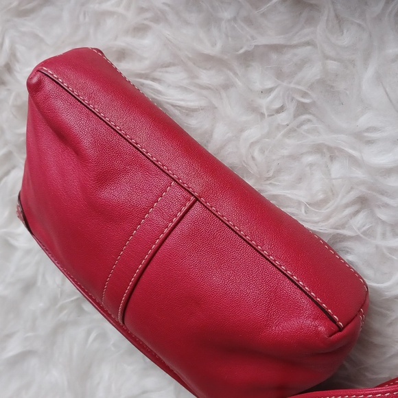 Coach leather  wristlet - Picture 3 of 13